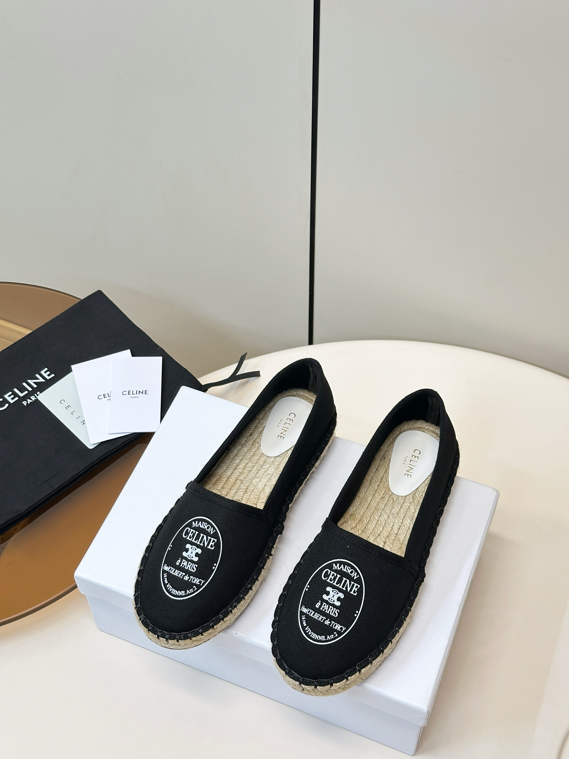 Эспадрильи женские Celine Maison Celine чёрного цвета
