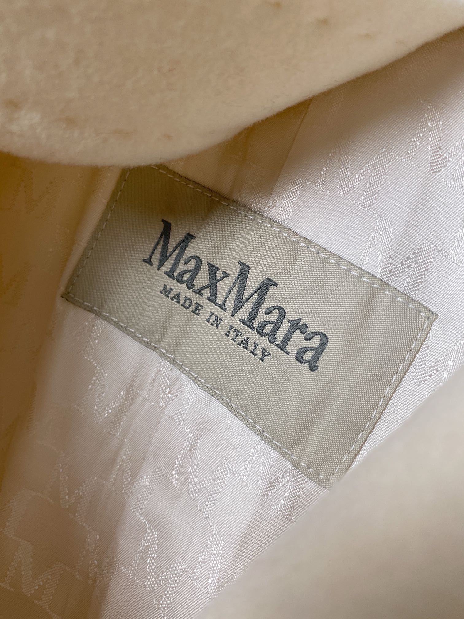 Пальто женское в стиле Max Mara Anne-Marie Beretta молочно-белого цвета