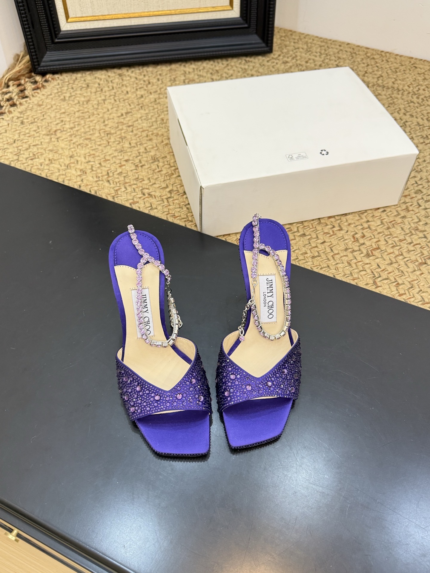 Туфли женские в стиле Jimmy Choo Amelia 25SS фиолетового цвета