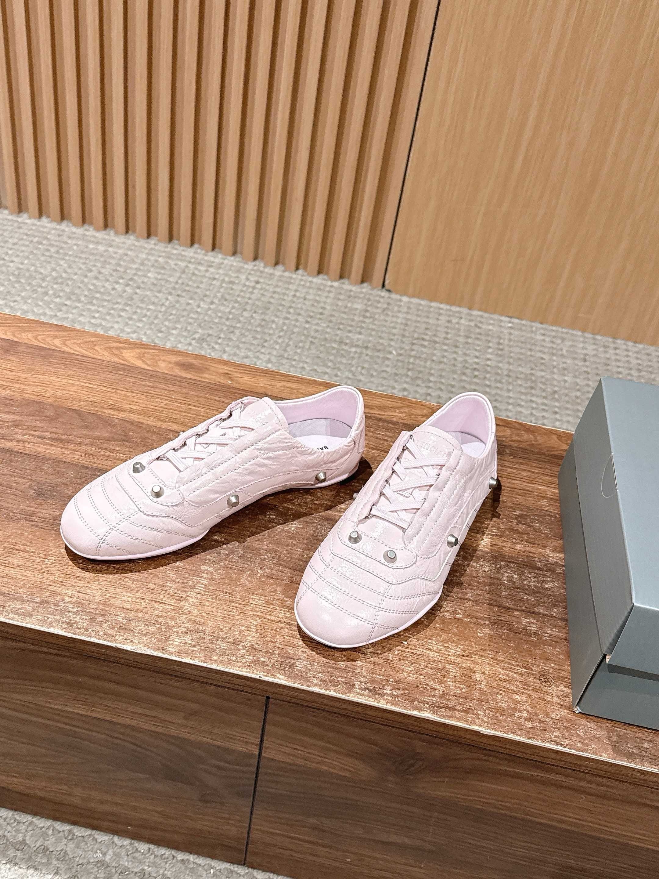 Кеды женские в стиле Balenciaga Soccer розового цвета