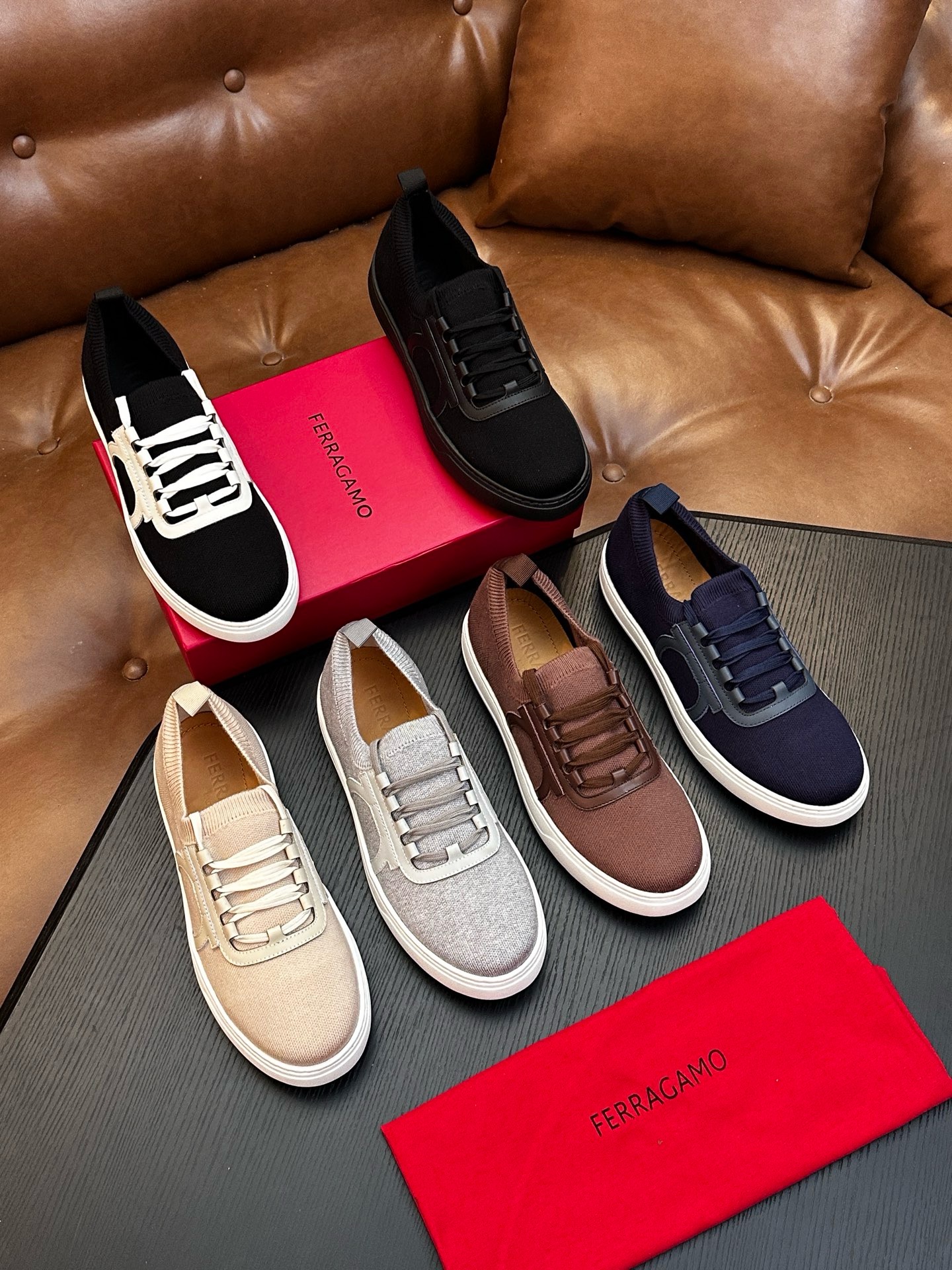 Кеды мужские в стиле Salvatore Ferragamo чёрного цвета