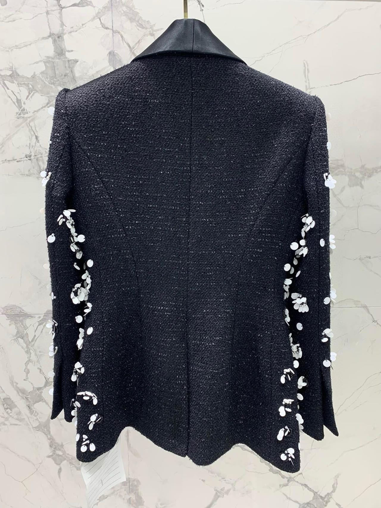 Жакет женский в стиле Chanel из фактурного твида с объёмным цветочным узором