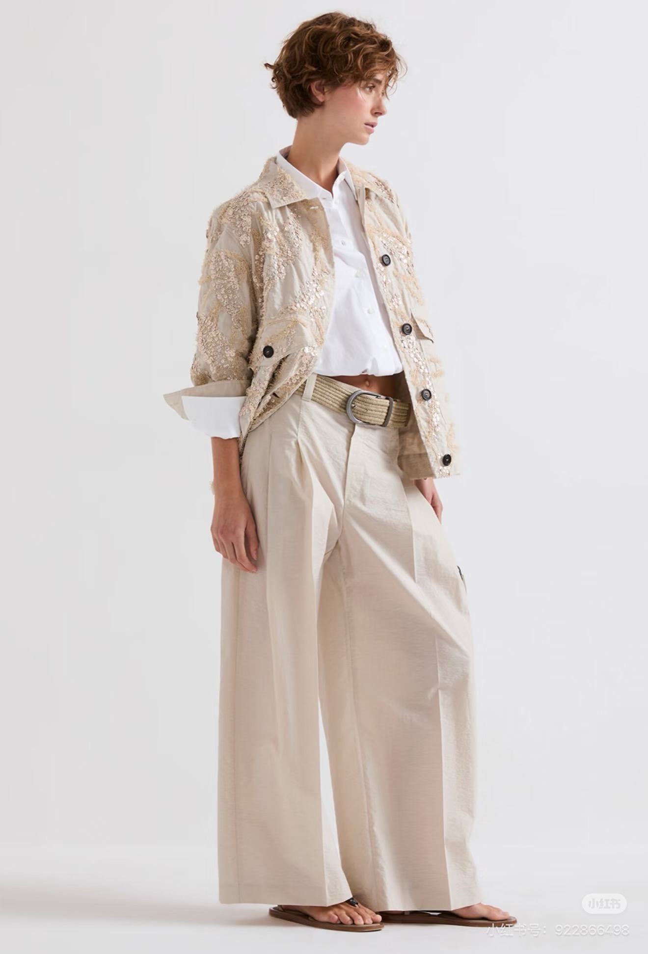 Куртка женская Brunello Cucinelli Dazzling Seabed Embroidery из хлопковой ткани светло-бежевого цвета 