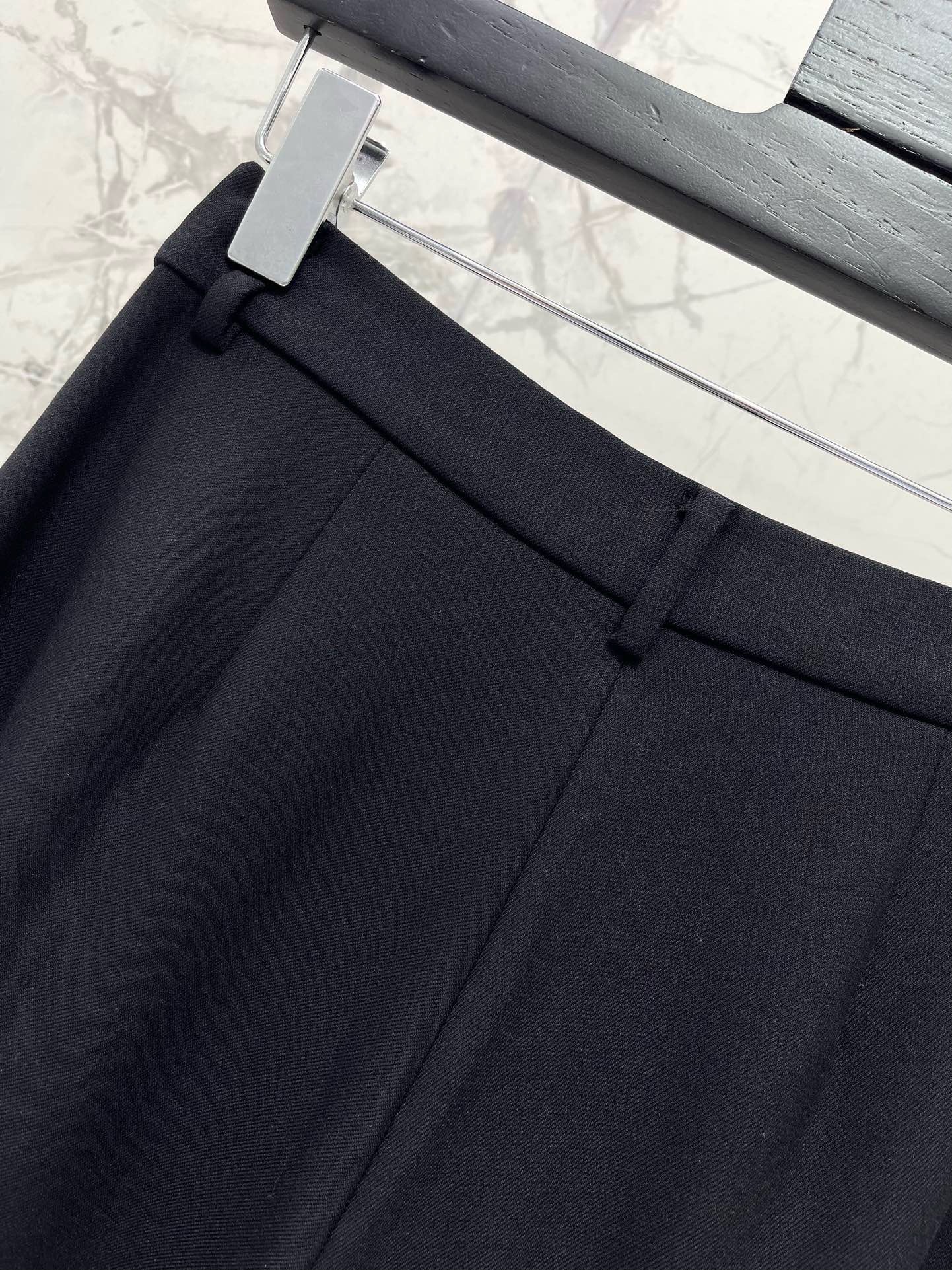 Костюм женский Saint Laurent чёрного цвета