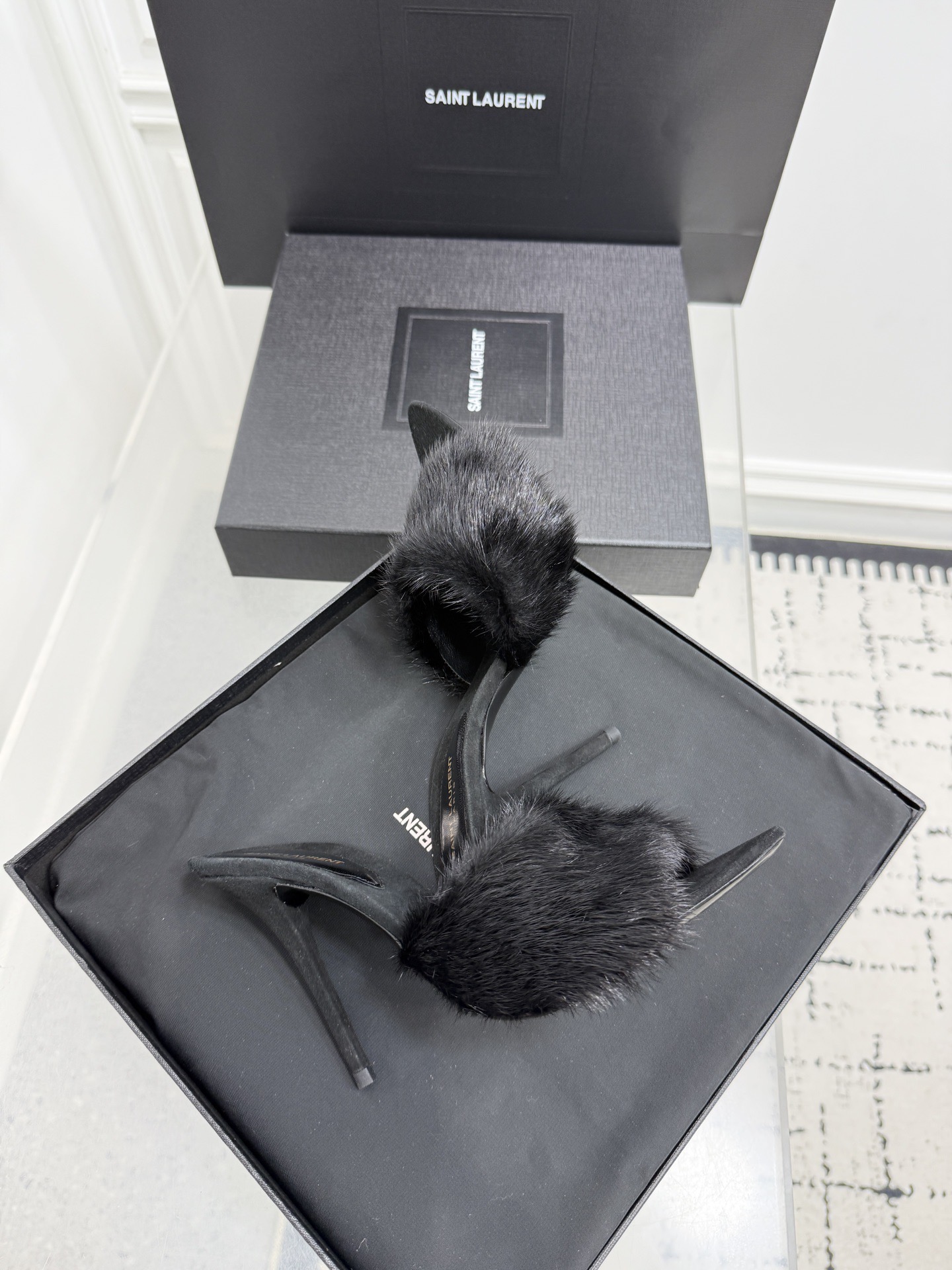 Мюли женские Saint Laurent Opyum чёрного цвета