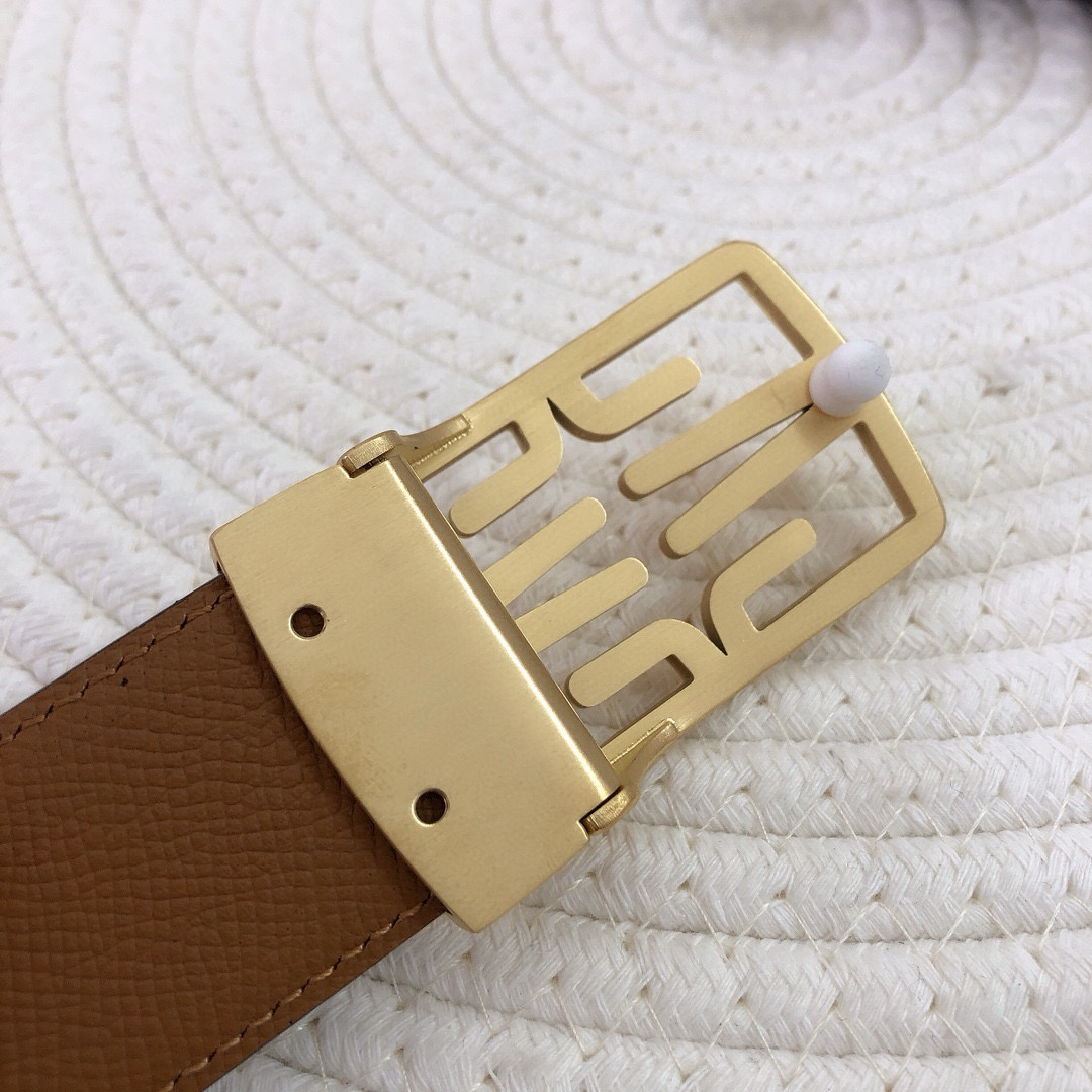 Ремень мужской в стиле Givenchy 4G из натуральной кожи чёрного и коричневого цвета с золотой пряжкой шириной 3.4 см