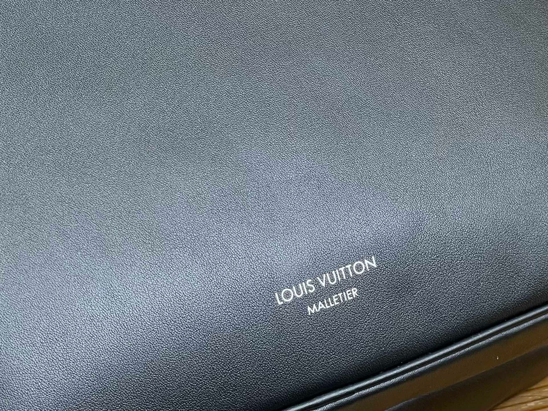 Сумка мужская Louis Vuitton Nil XL чёрного цвета