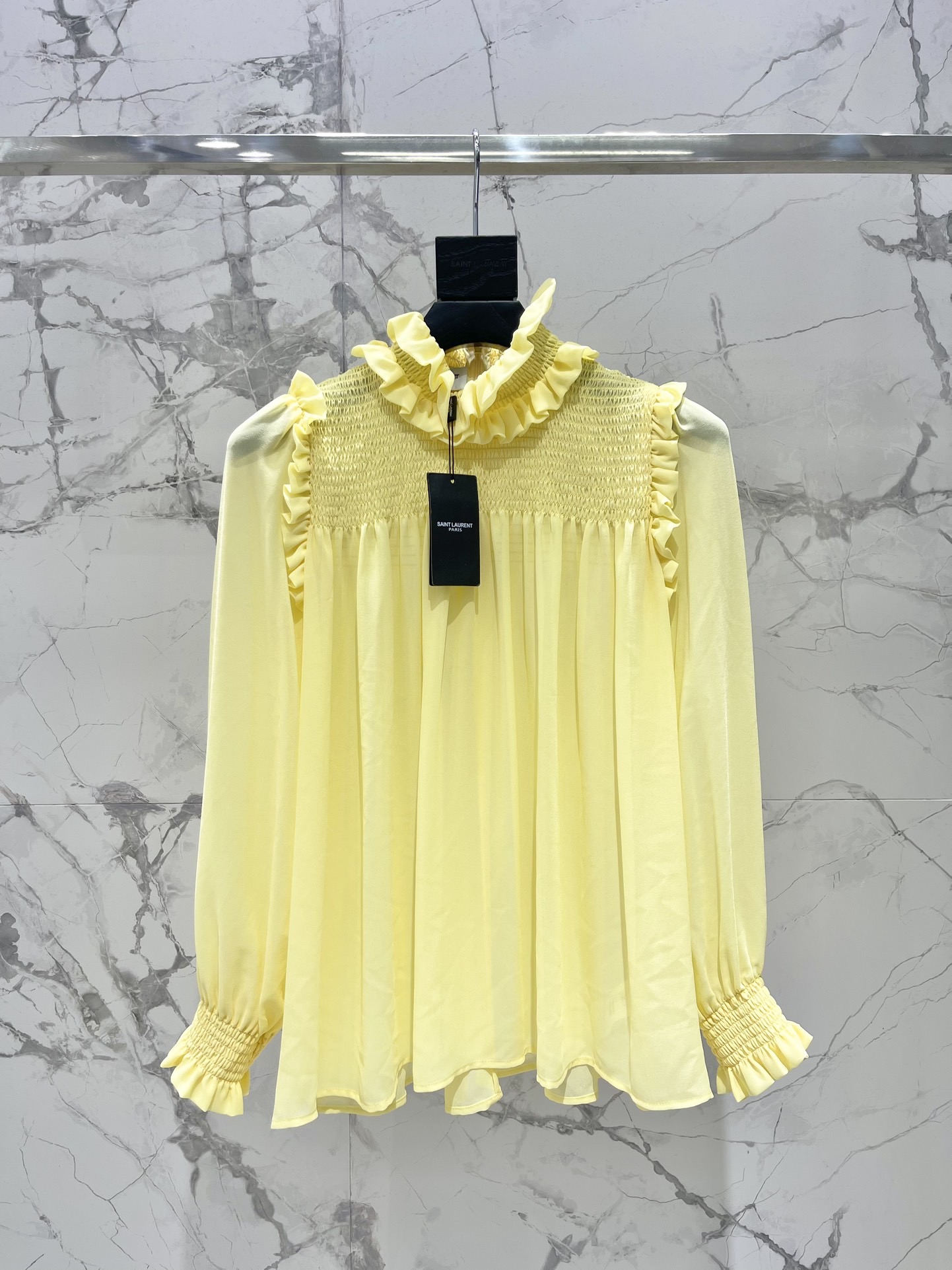 Блуза женская в стиле Saint Laurent жёлтого цвета с рюшами