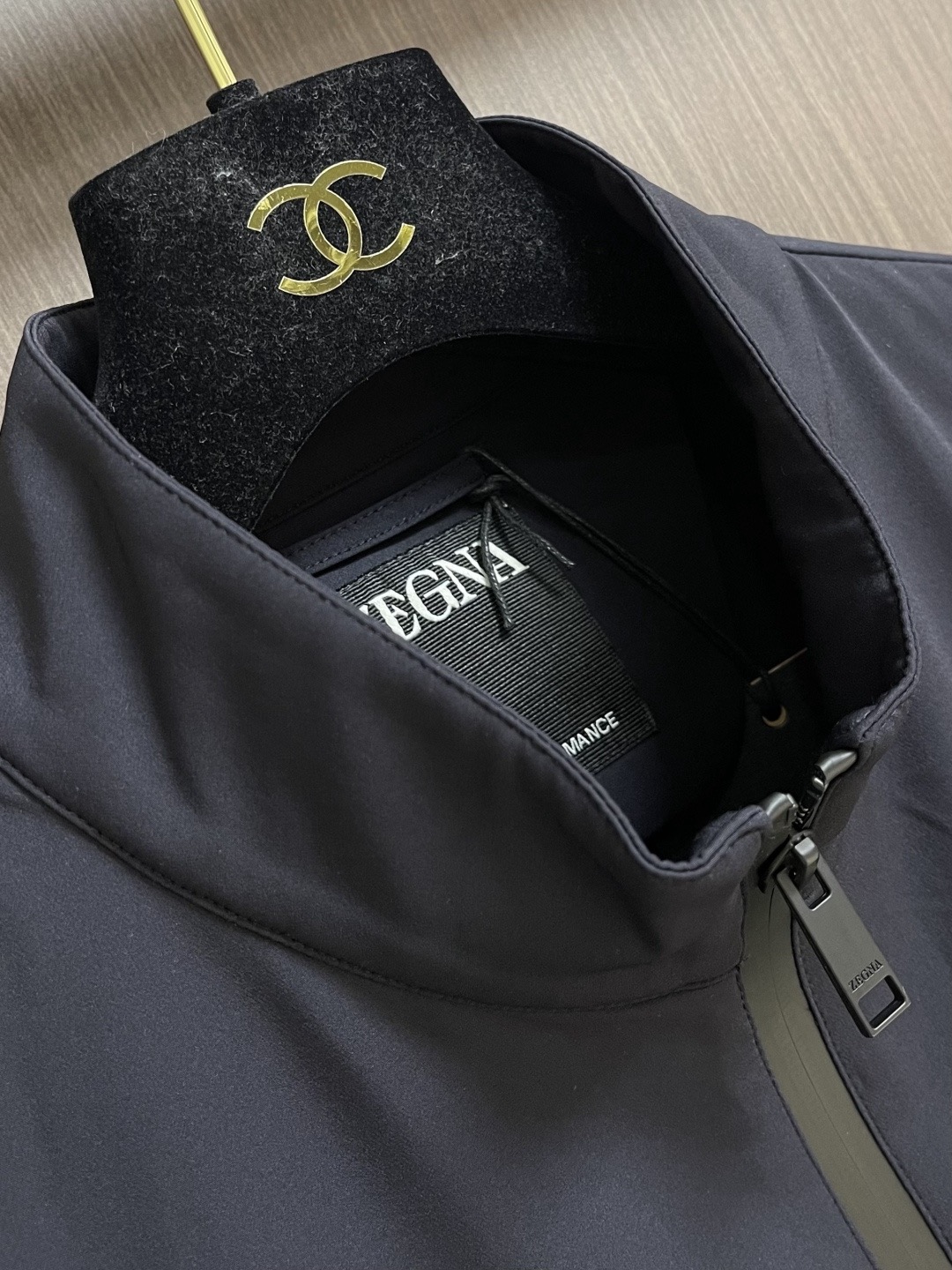 Костюм мужской в стиле Zegna ткани тёмно-синего цвета с жилетом и шортами