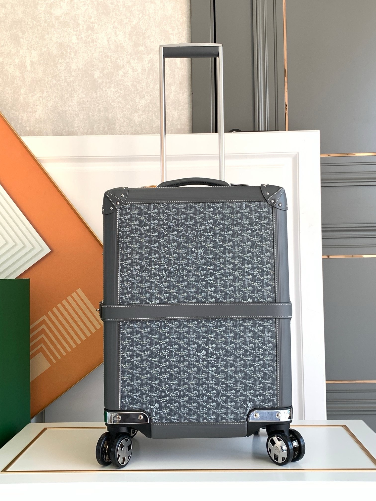 Чемодан Goyard Bourget PM серого цвета