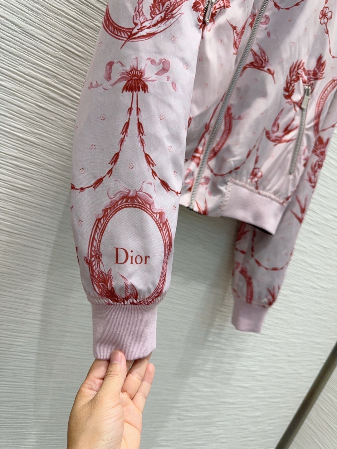 Куртка женская Dior двусторонняя розового цвета
