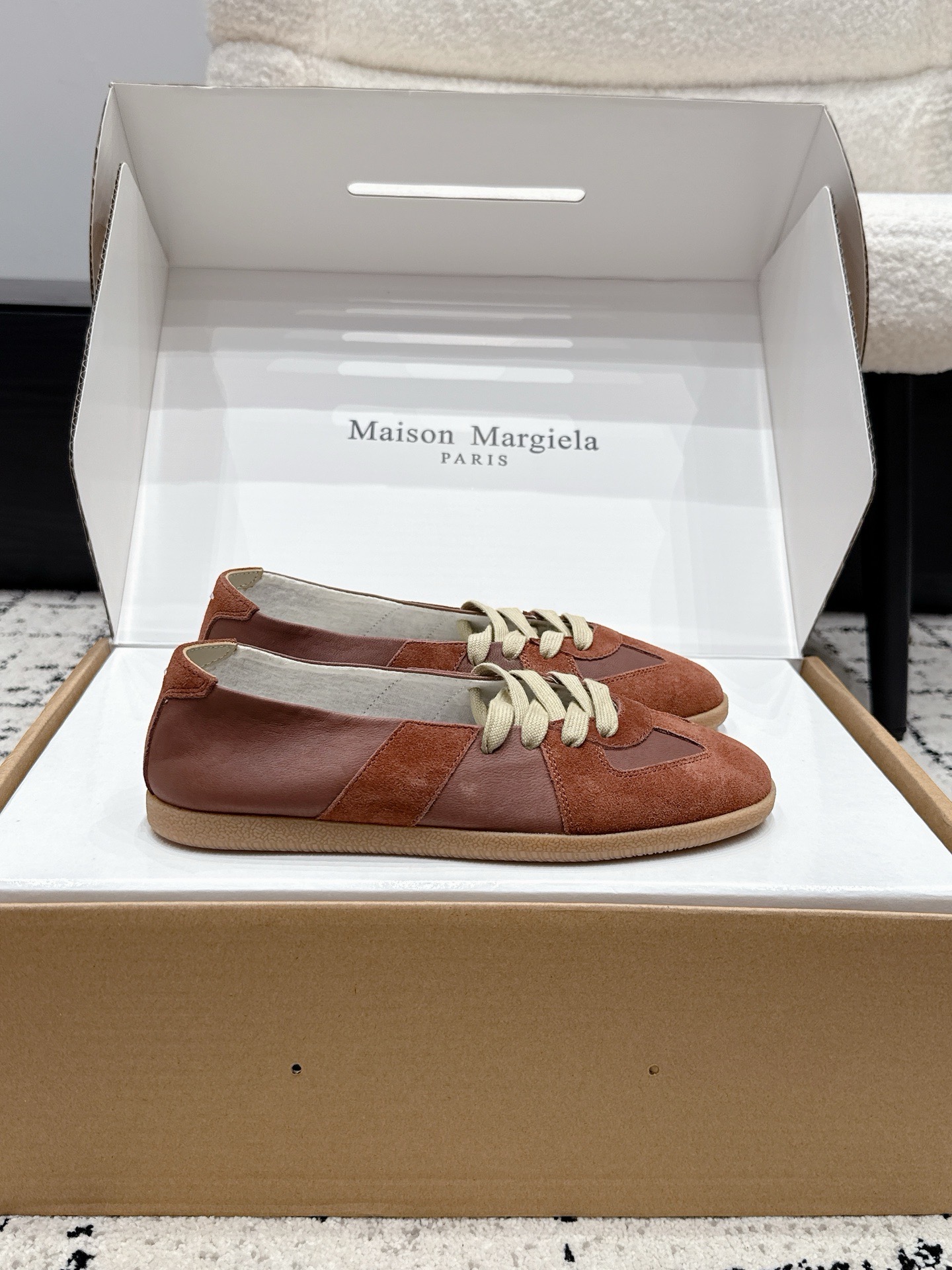 Кроссовки унисекс в стиле Maison Margiela коричневого цвета