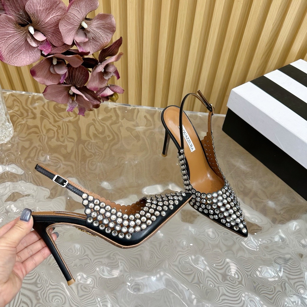 Туфли женские Aquazzura Gatsby Sling Satin 105 чёрного цвета