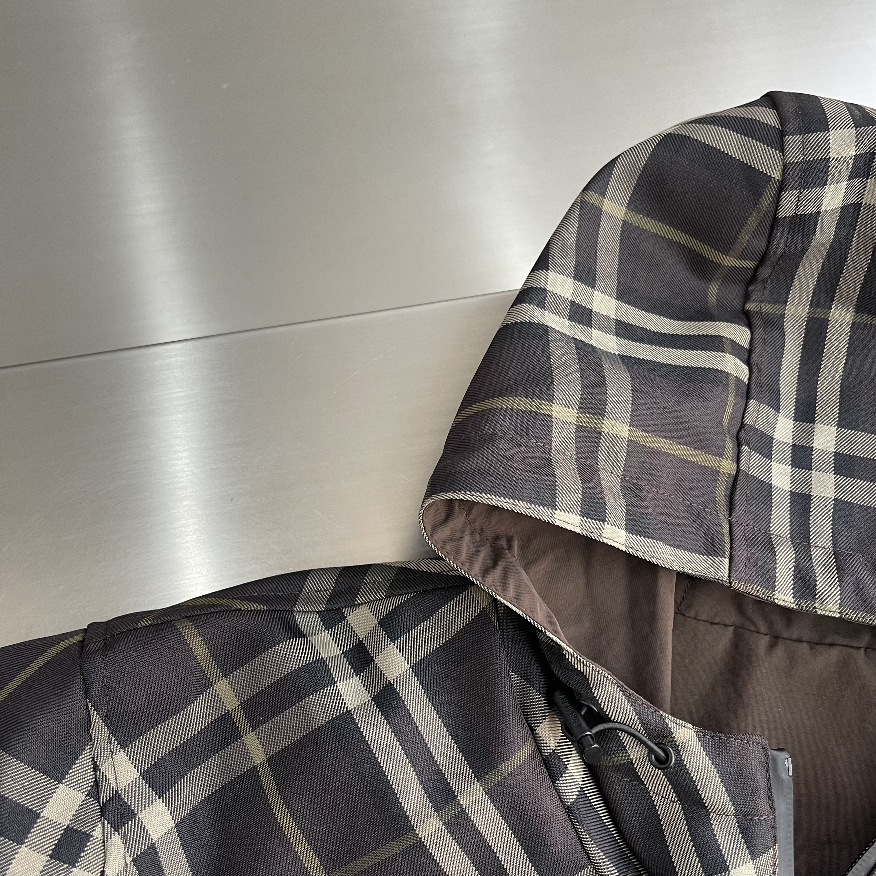 Куртка мужская в стиле Burberry двусторонняя с капюшоном