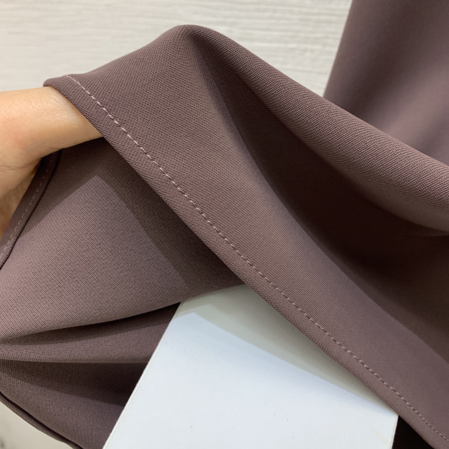 Платье женское в стиле Schiaparelli длинное комбинированное с декоративным элементом