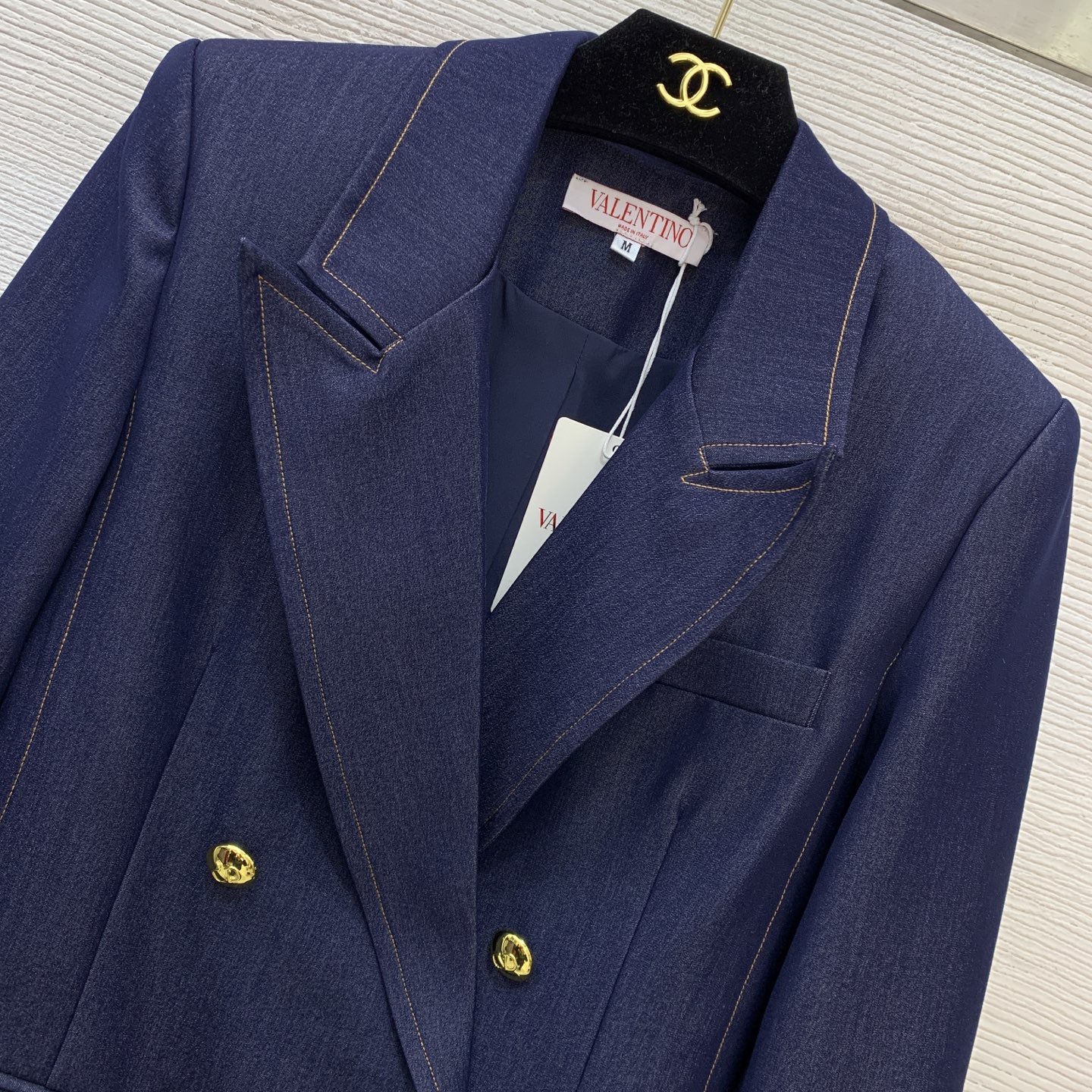 Костюм женский в стиле Valentino тёмно-синего цвета