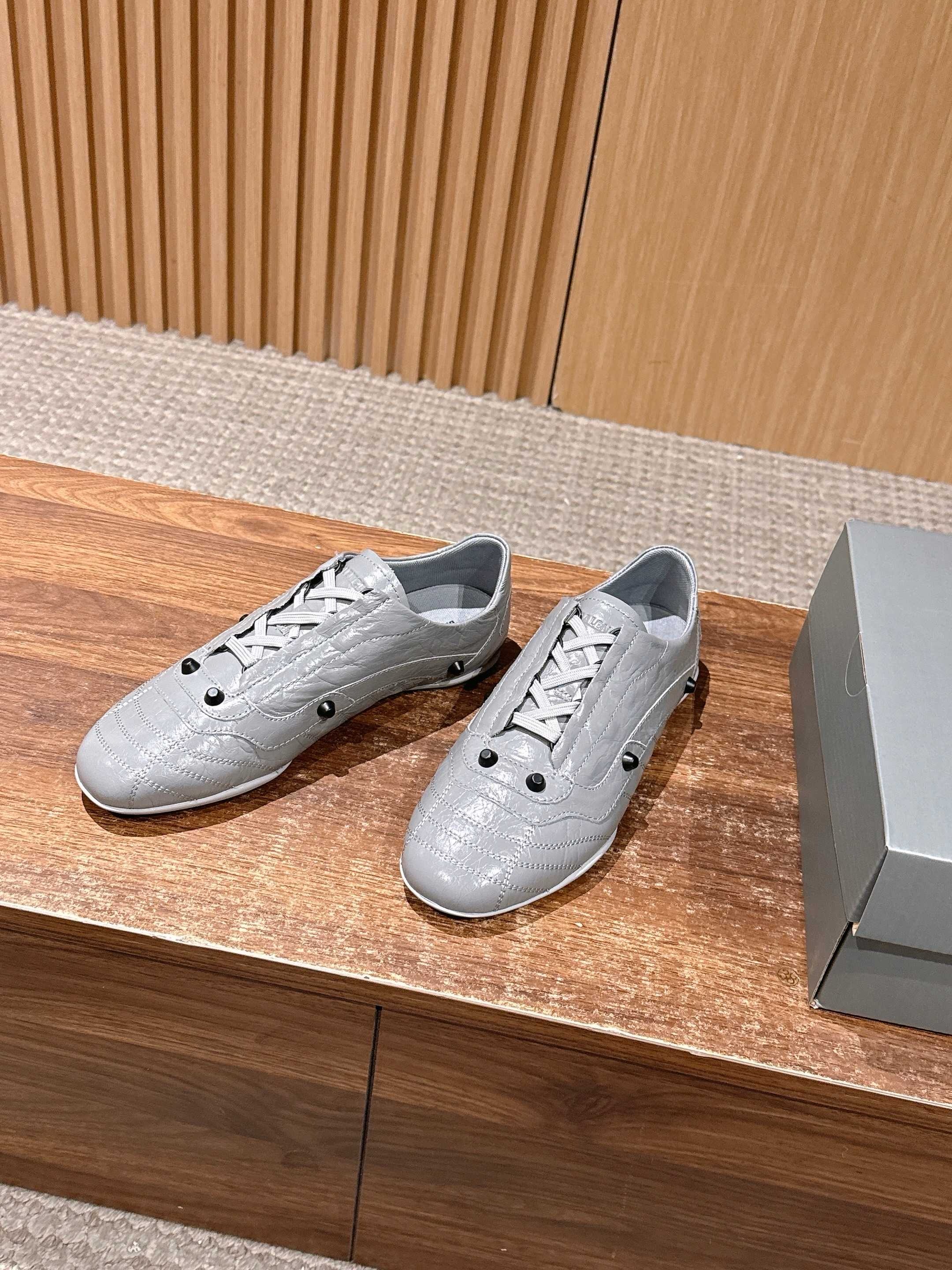 Кеды женские в стиле Balenciaga Soccer серого цвета