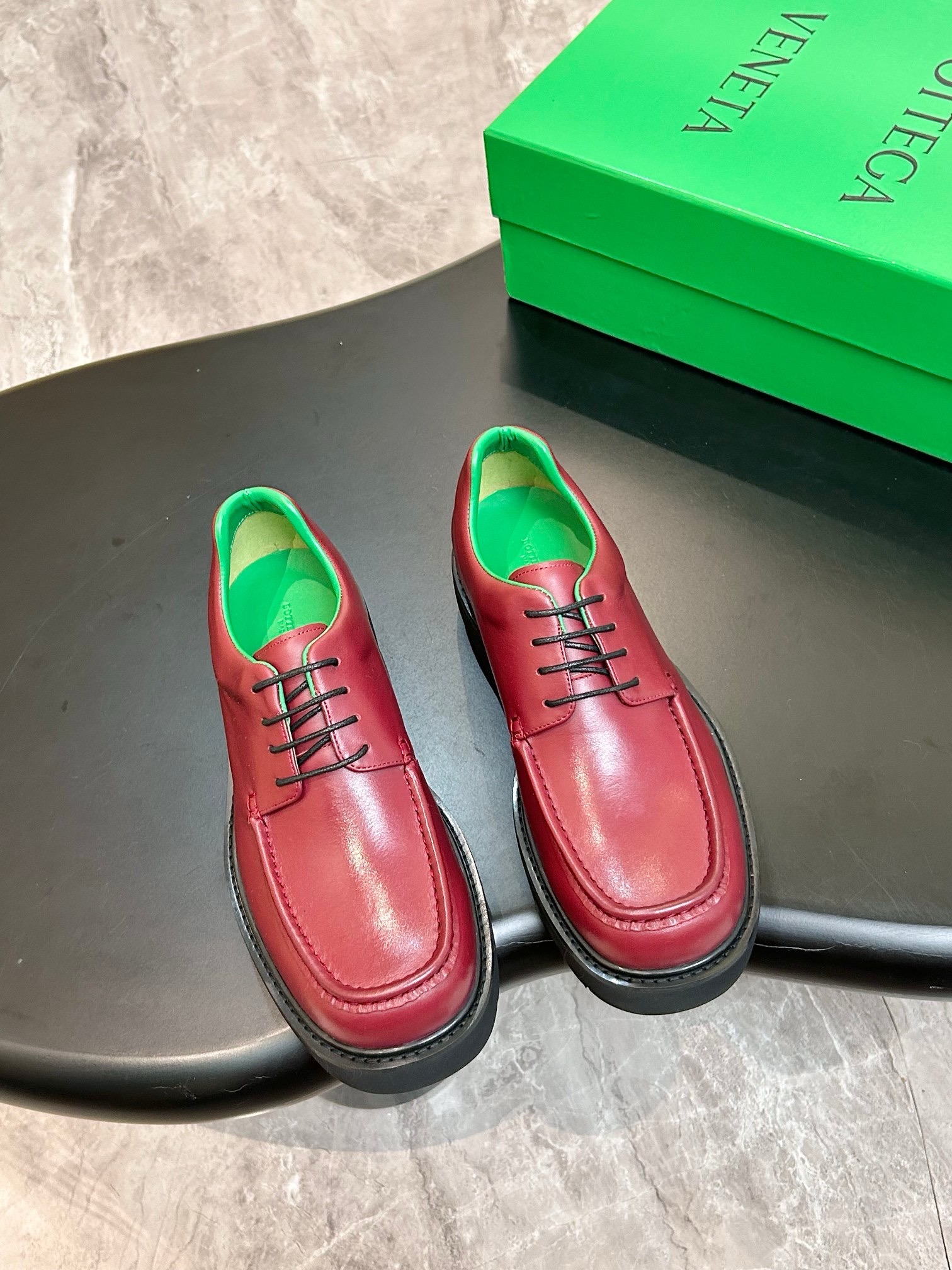 Дерби мужские Bottega Veneta Haddock бордового цвета