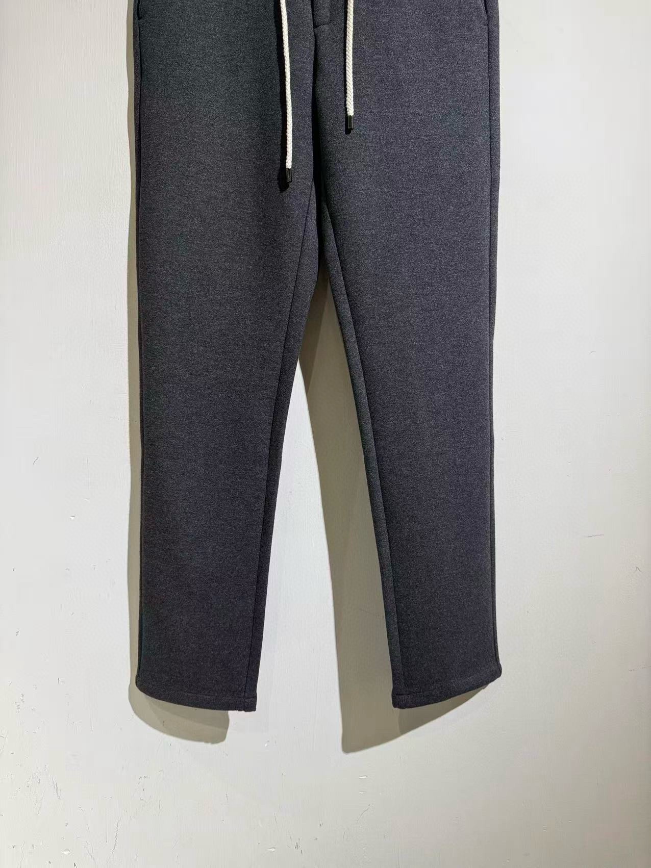 Брюки мужские в стиле Loro Piana  кофейного цвета с эластичным поясом