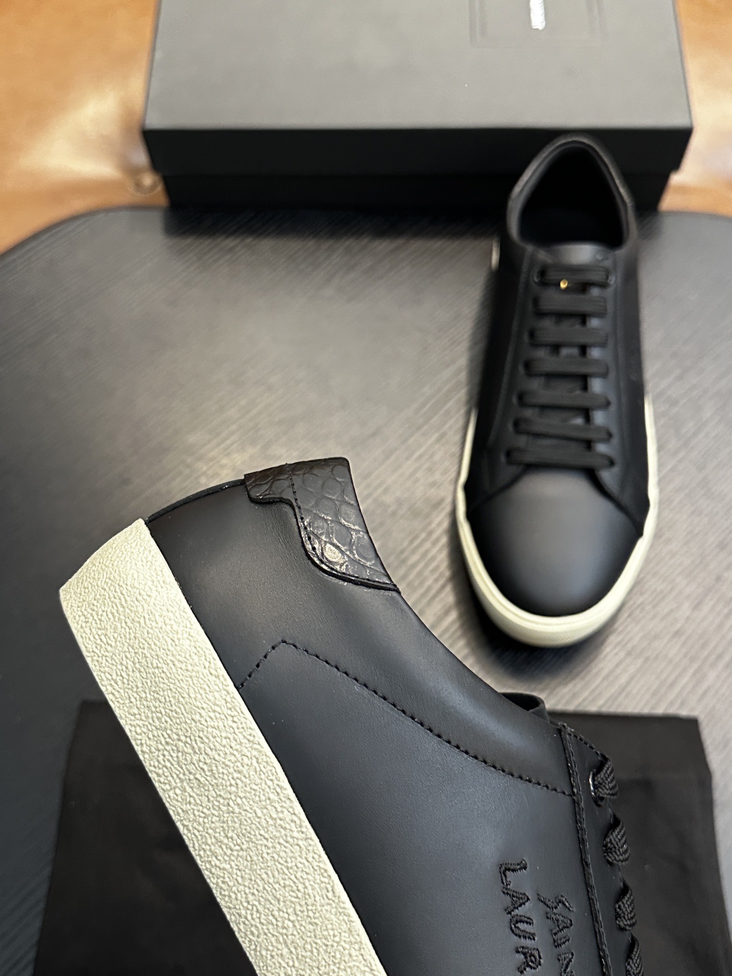 Кроссовки мужские в стиле Saint Laurent SL/61 черного цвета