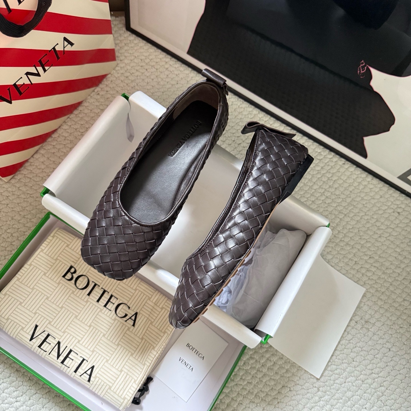 Балетки женские в стиле Bottega Veneta Charlotte тёмно-коричневого цвета