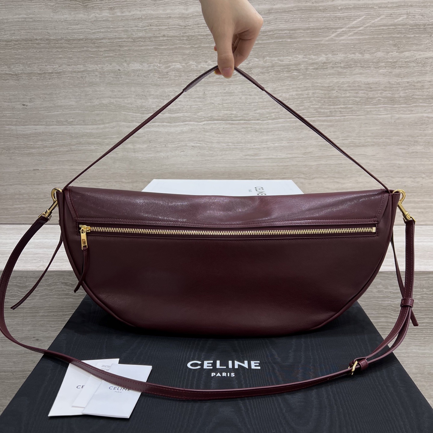Сумка женская в стиле Celine Soft Triomphe Halfmoon бордового цвета