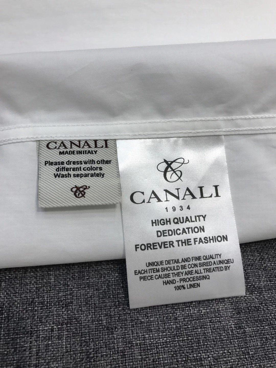 Рубашка мужская в стиле Canali с длинным рукавом белого цвета