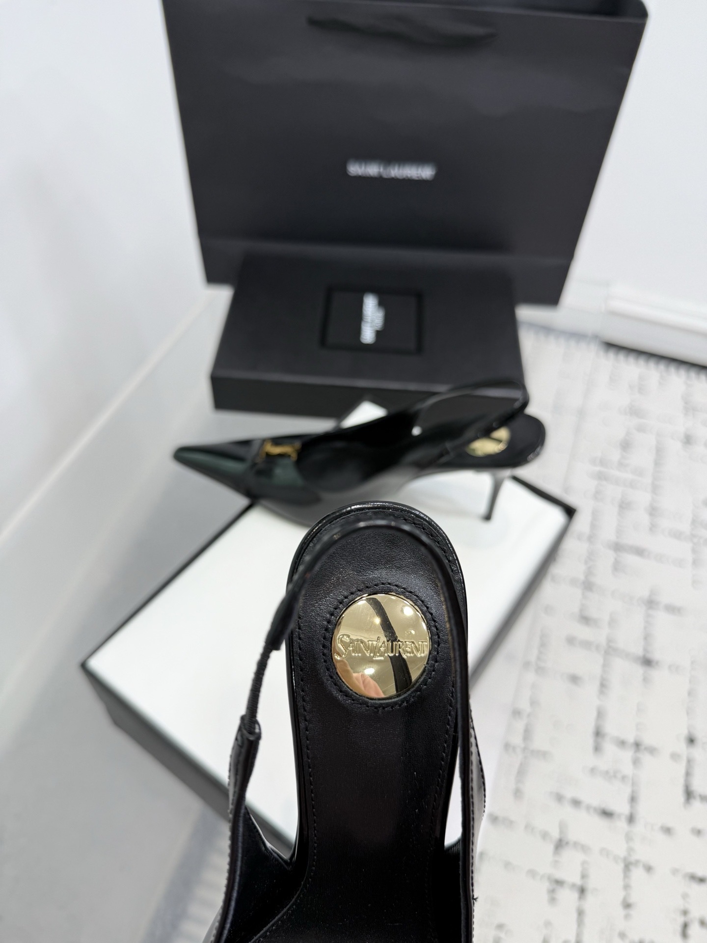 Туфли женские в стиле Saint Laurent Opyum чёрного цвета