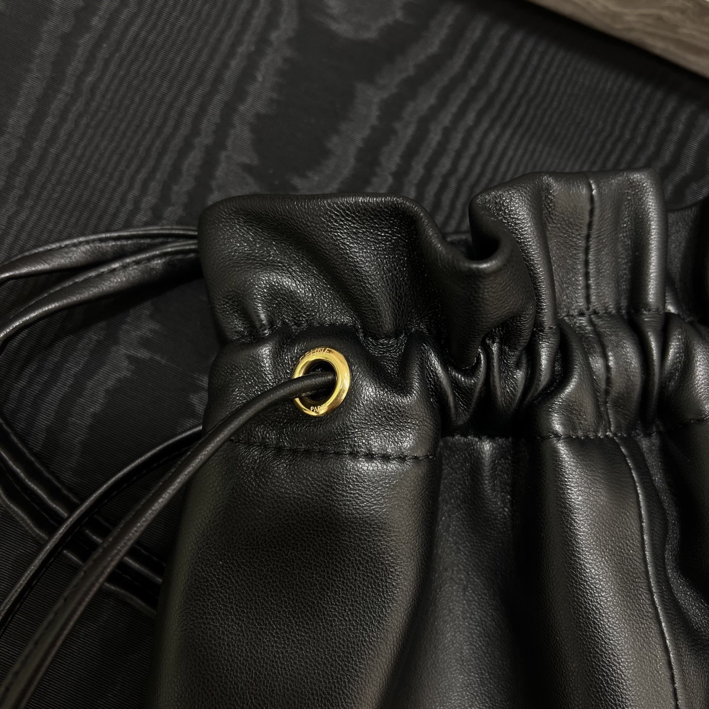 Сумка женская в стиле Celine Crystal Pouch чёрного цвета