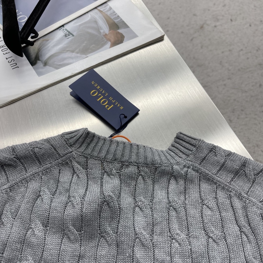 Жилет мужской в стиле Ralph Lauren с фактурной вязкой серого цвета
