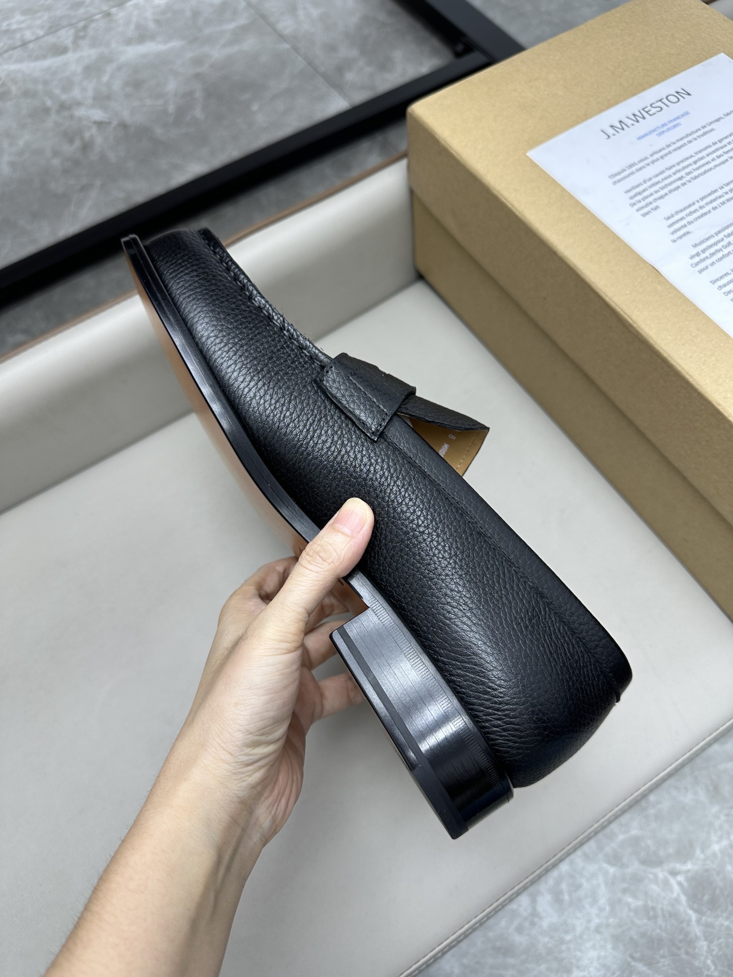 Лоферы мужские в стиле J.M. Weston черного цвета