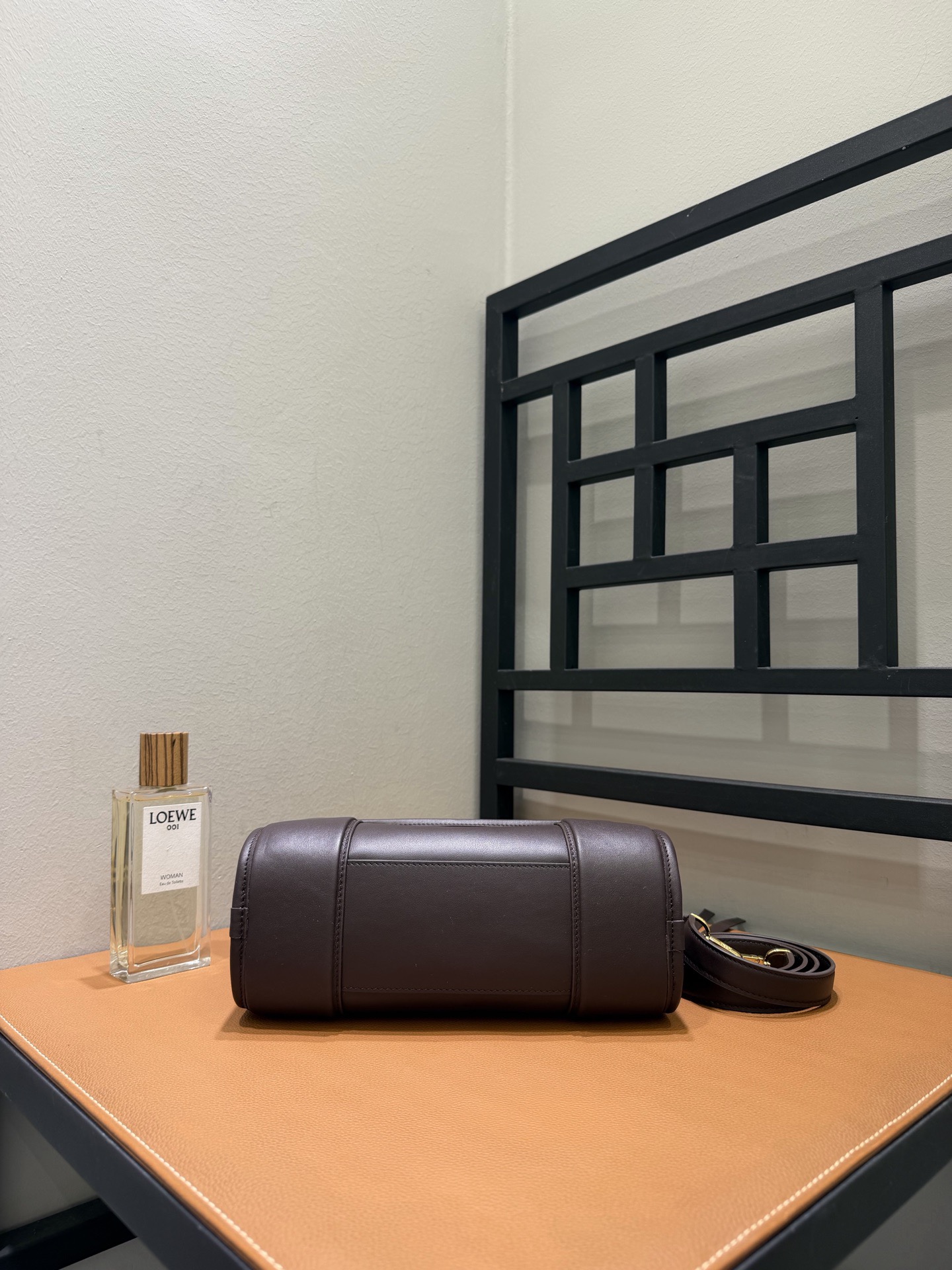 Сумка женская в стиле Loewe Amazona 180 тёмно-коричневого цвета