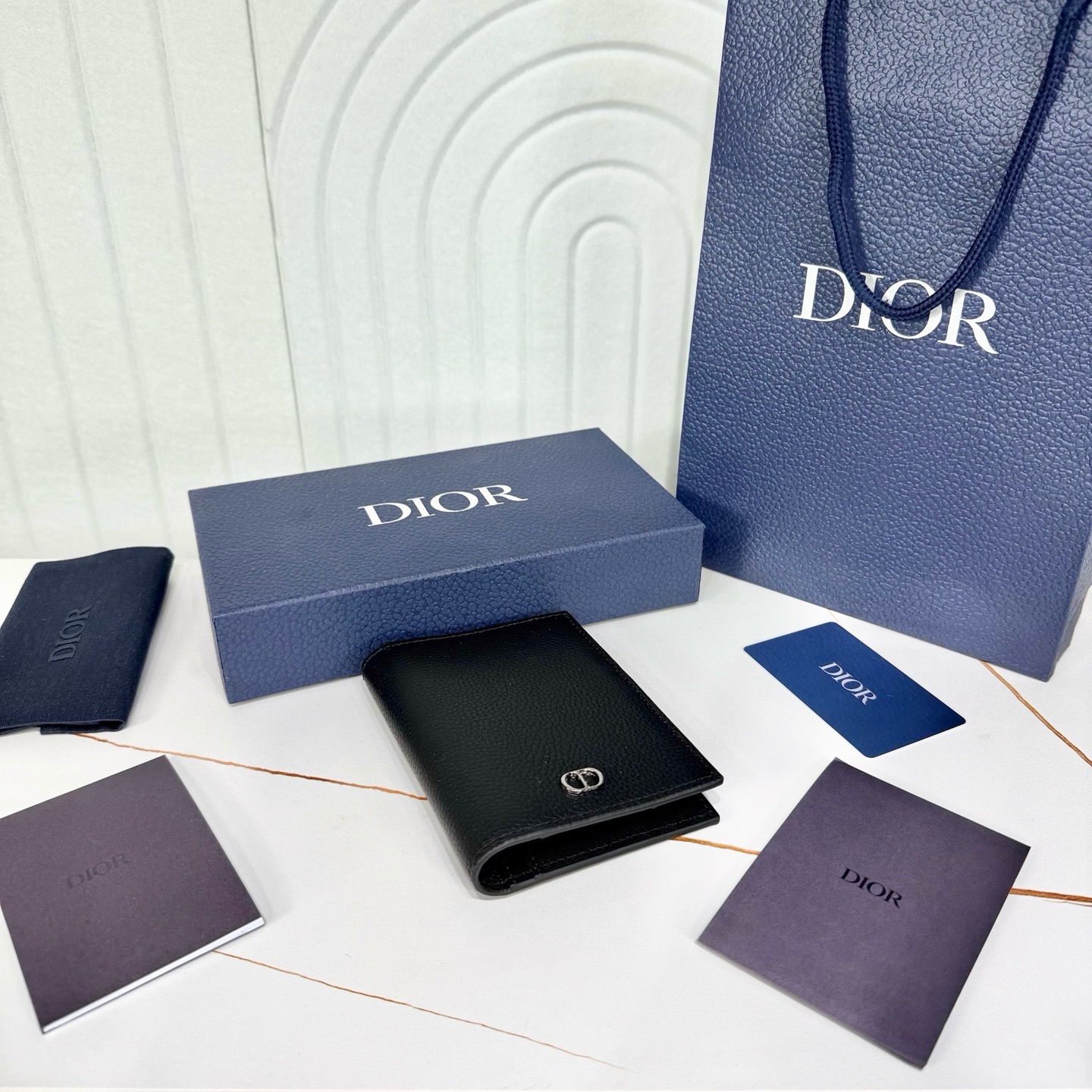 Обложка для паспорта мужская Dior чёрного цвета