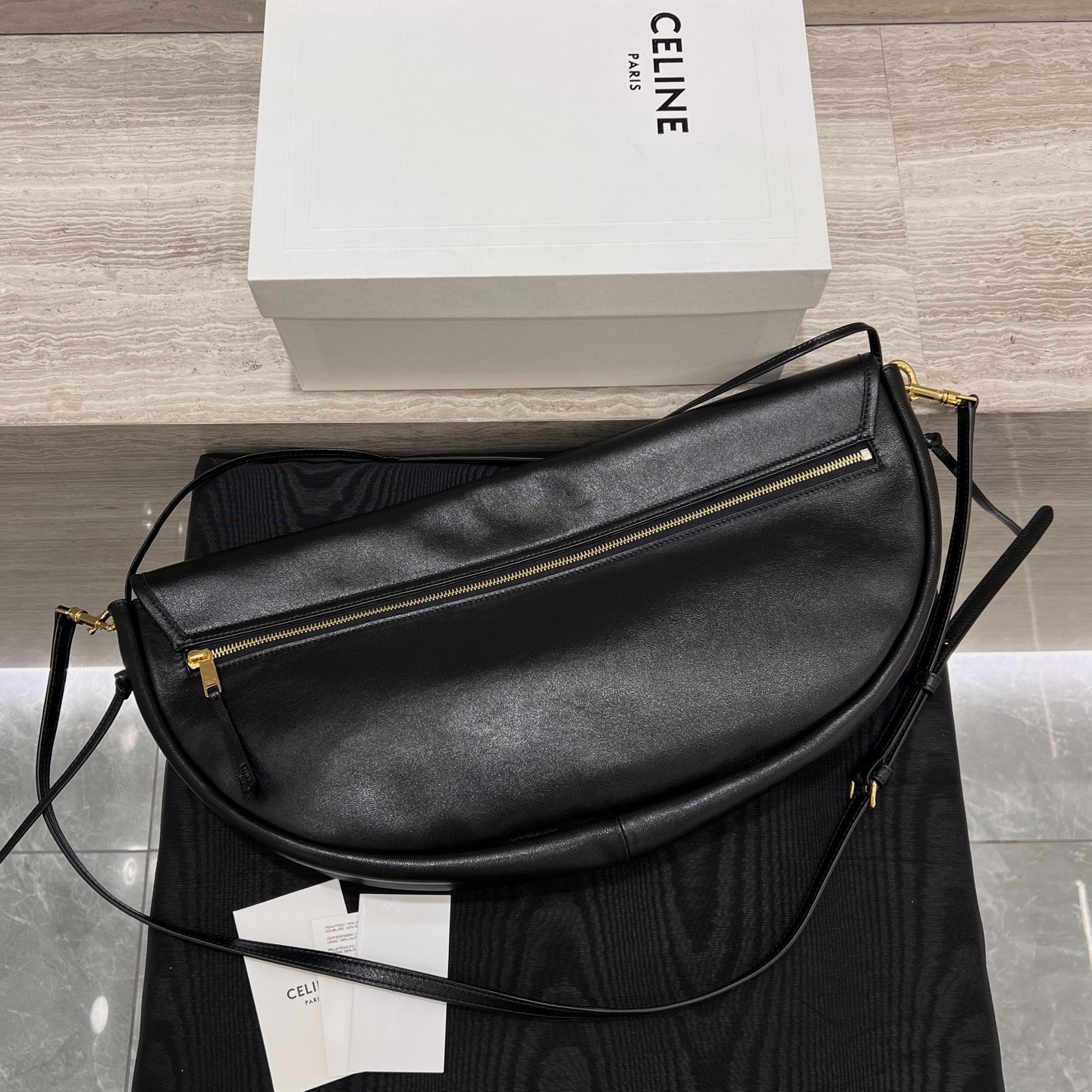 Сумка женская в стиле Celine Soft Triomphe Halfmoon чёрного цвета