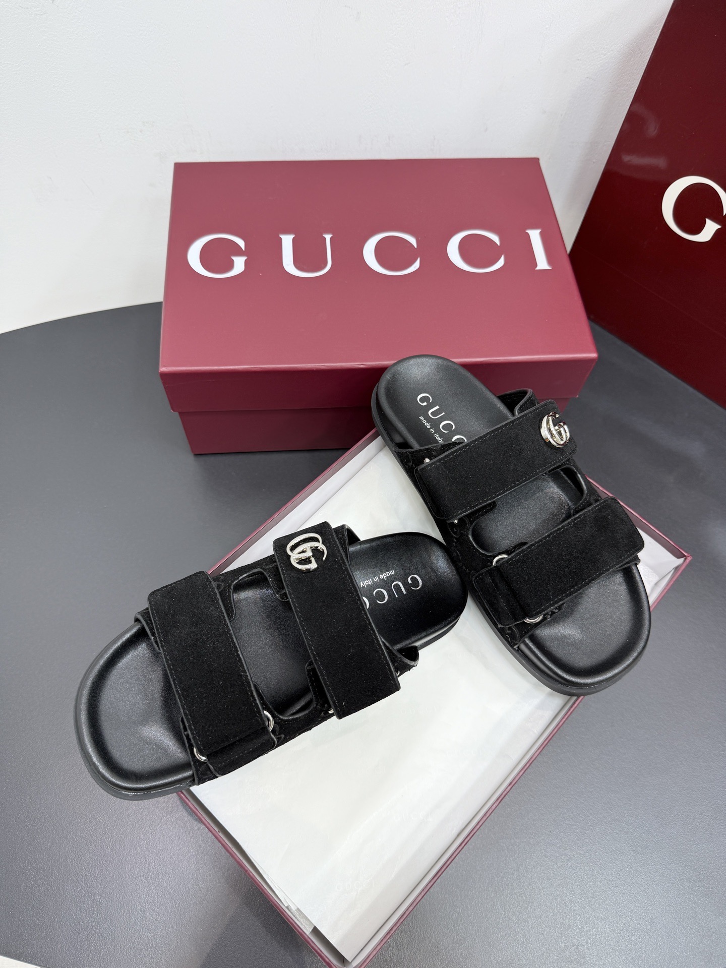 Сандалии женские в стиле Gucci GG чёрного цвета