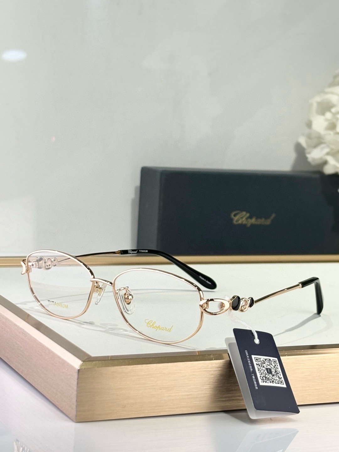 Очки женские в стиле Chopard