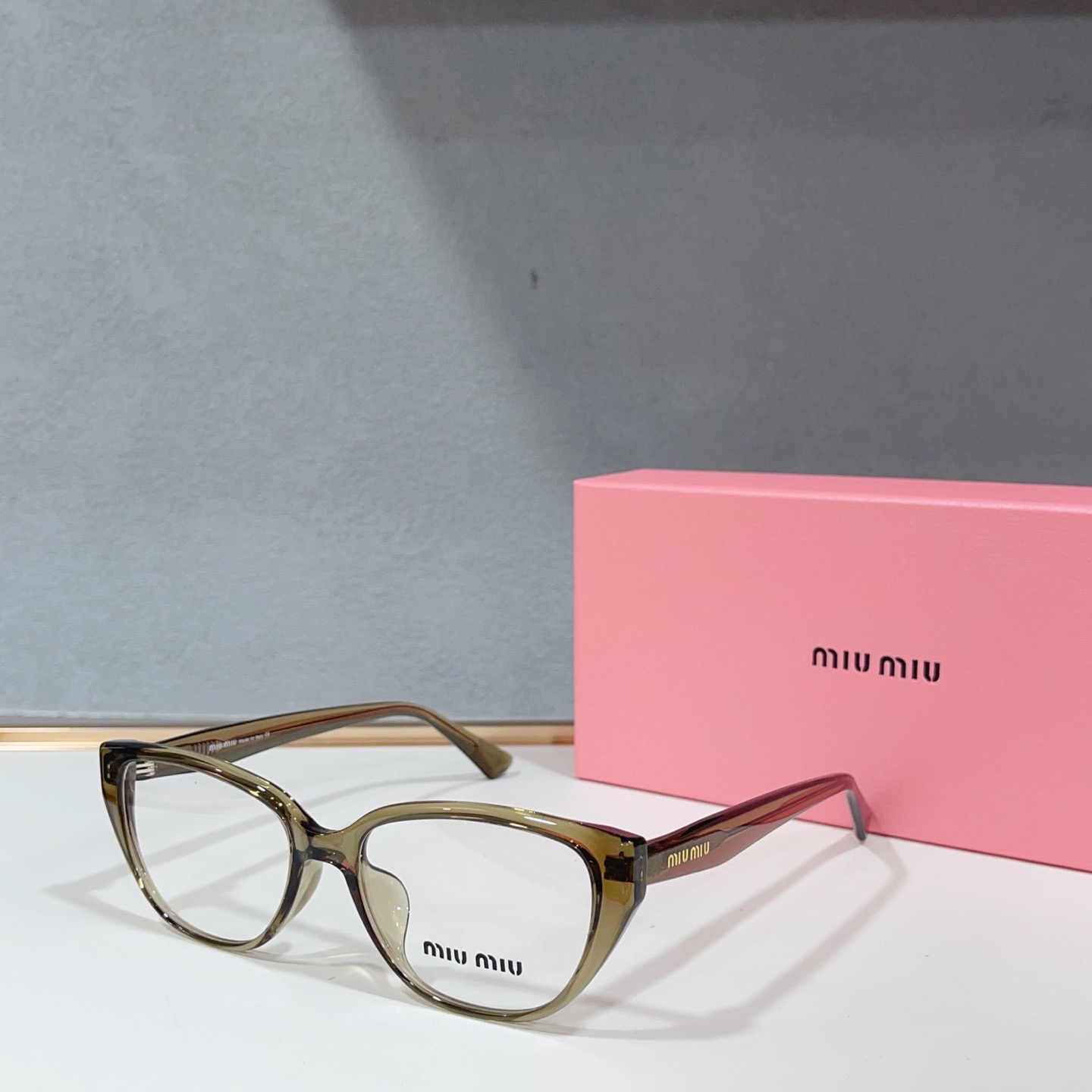 Очки женские в стиле Miu Miu прямоугольной формы