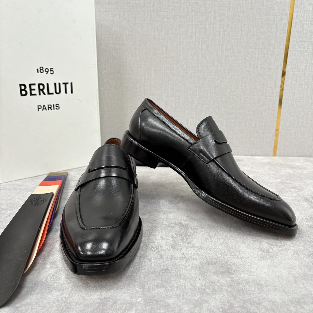 Лоферы мужские в стиле Berluti пенни из натуральной кожи черного цвета