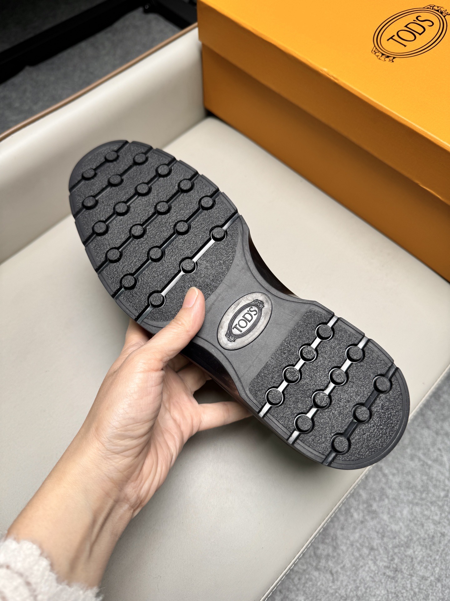 Лоферы мужские в стиле Tod’s чёрного цвета