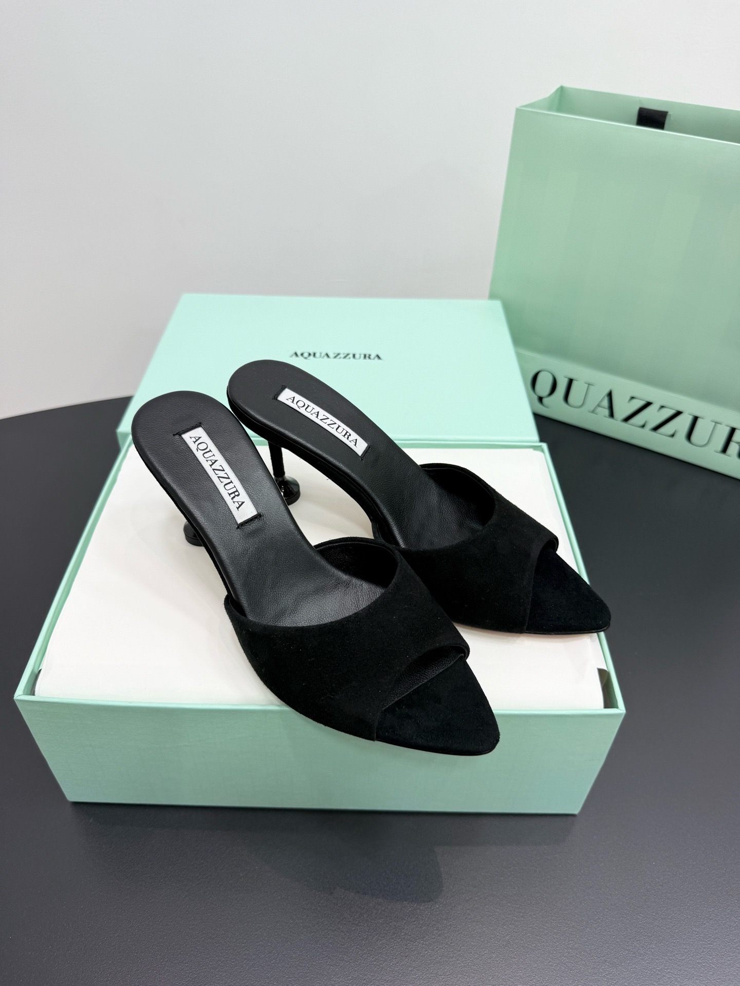 Мюли женские Aquazzura чёрного цвета