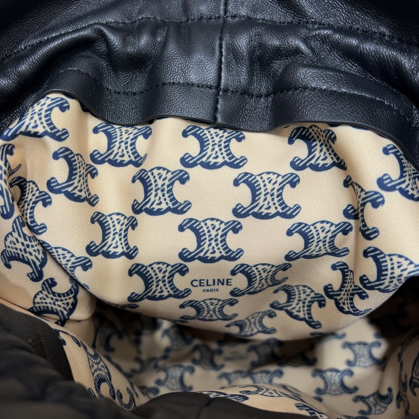 Сумка женская в стиле Celine Crystal Pouch чёрного цвета