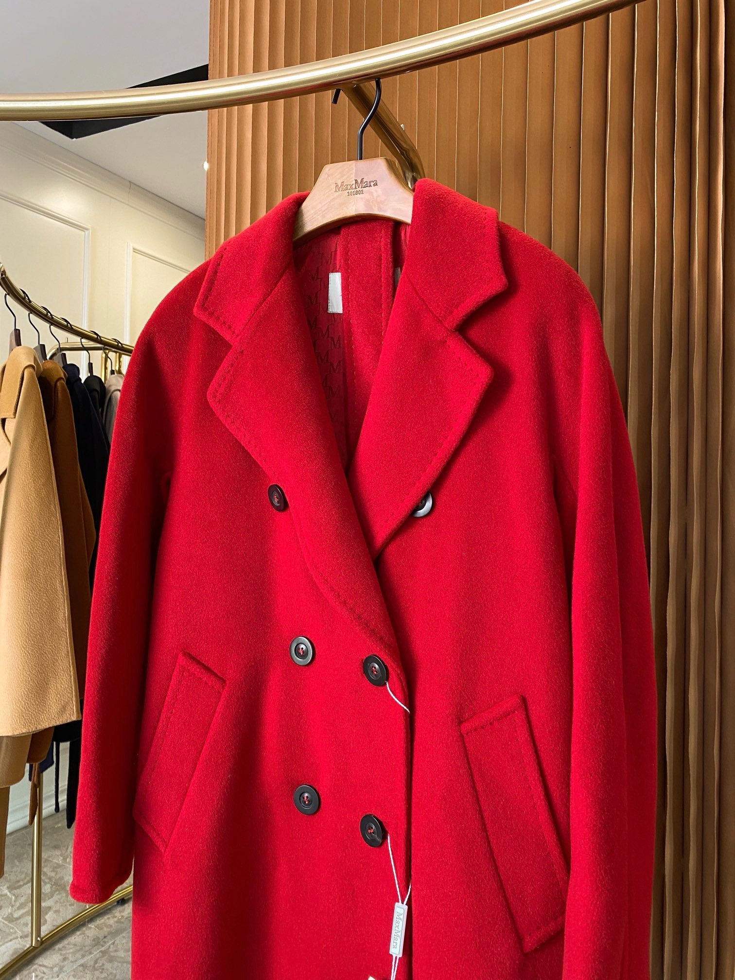 Пальто женское в стиле Max Mara Anne-Marie Beretta красного цвета