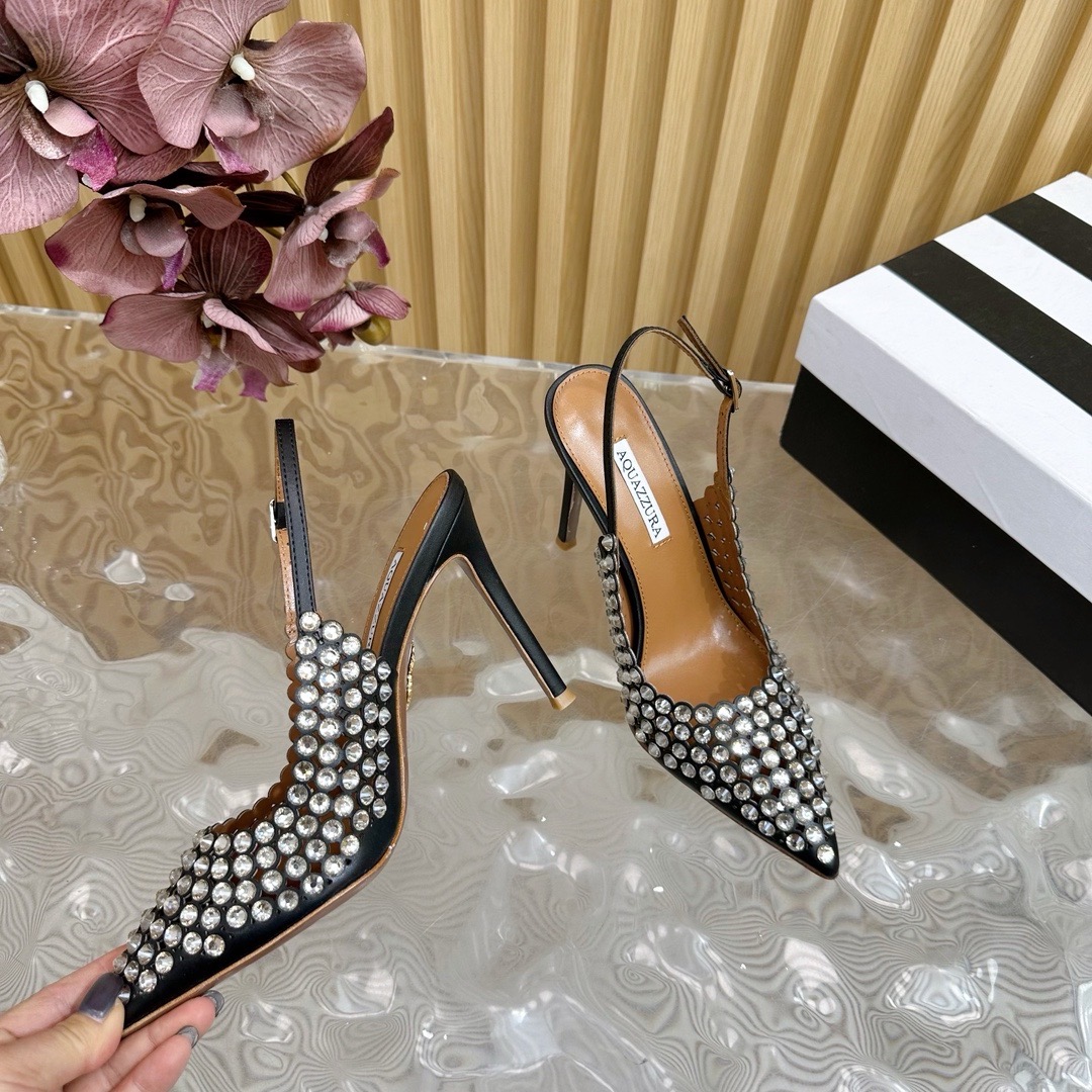 Туфли женские Aquazzura Gatsby Sling Satin 105 чёрного цвета