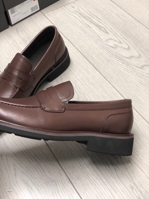 Лоферы мужские в стиле Zegna из натуральной кожи коричневого цвета