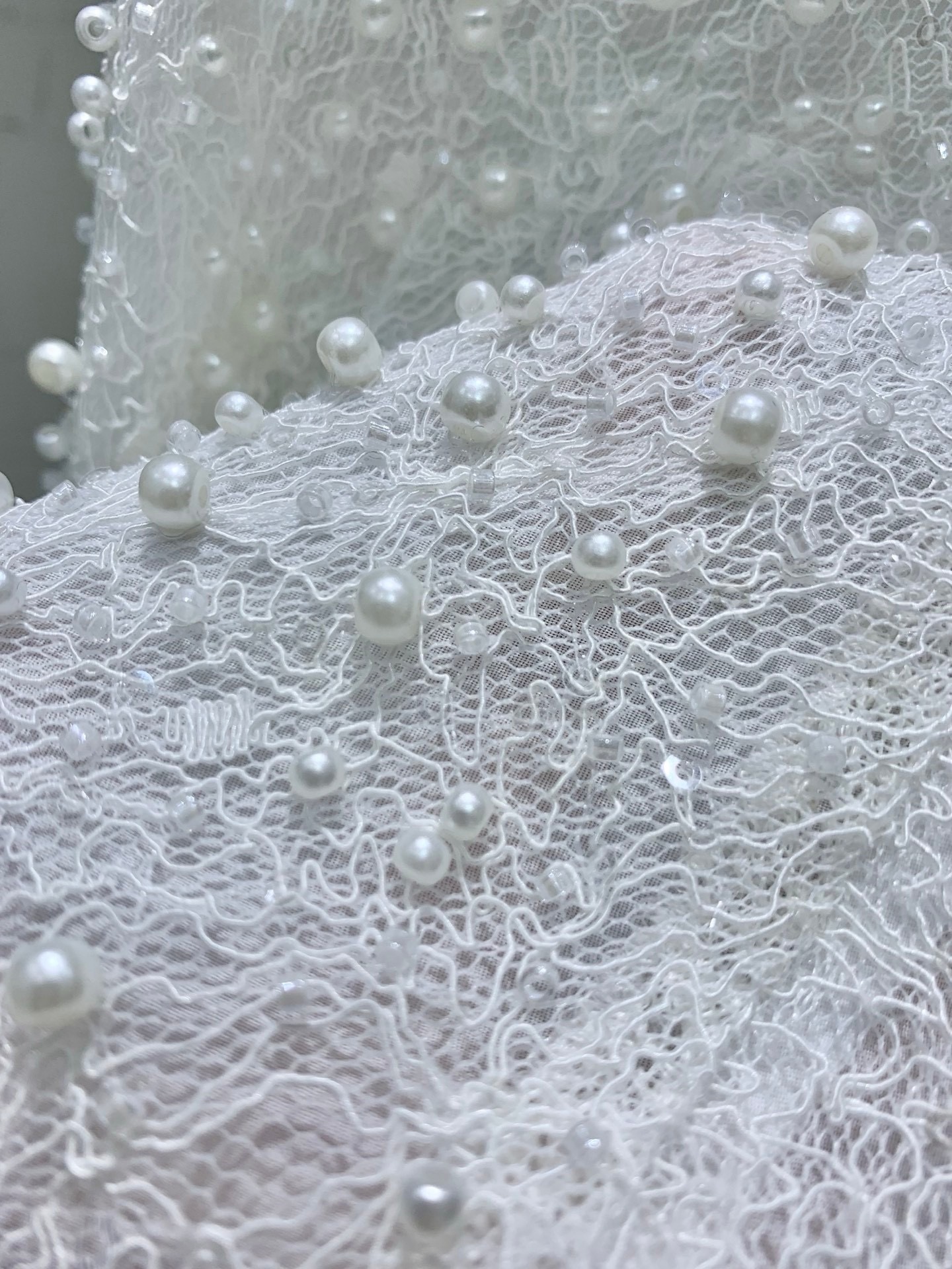 Блуза женская в стиле Saint Laurent белого цвета