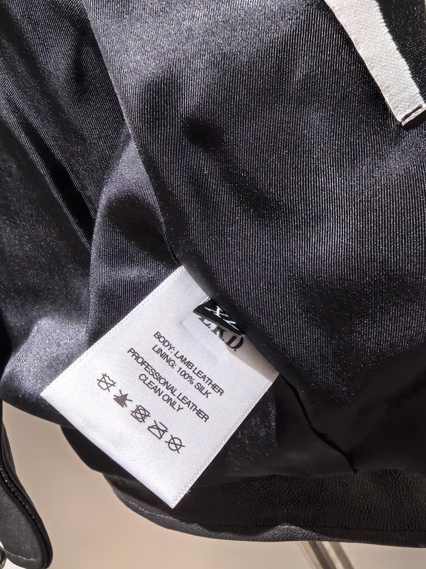 Куртка мужская в стиле Enfants Riches Déprimés Rose Buckle Moto Jacketчёрного цвета с пряжками