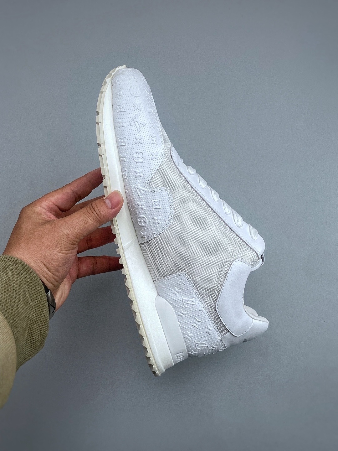 Кроссовки мужские в стиле Louis Vuitton Archlight белого цвета