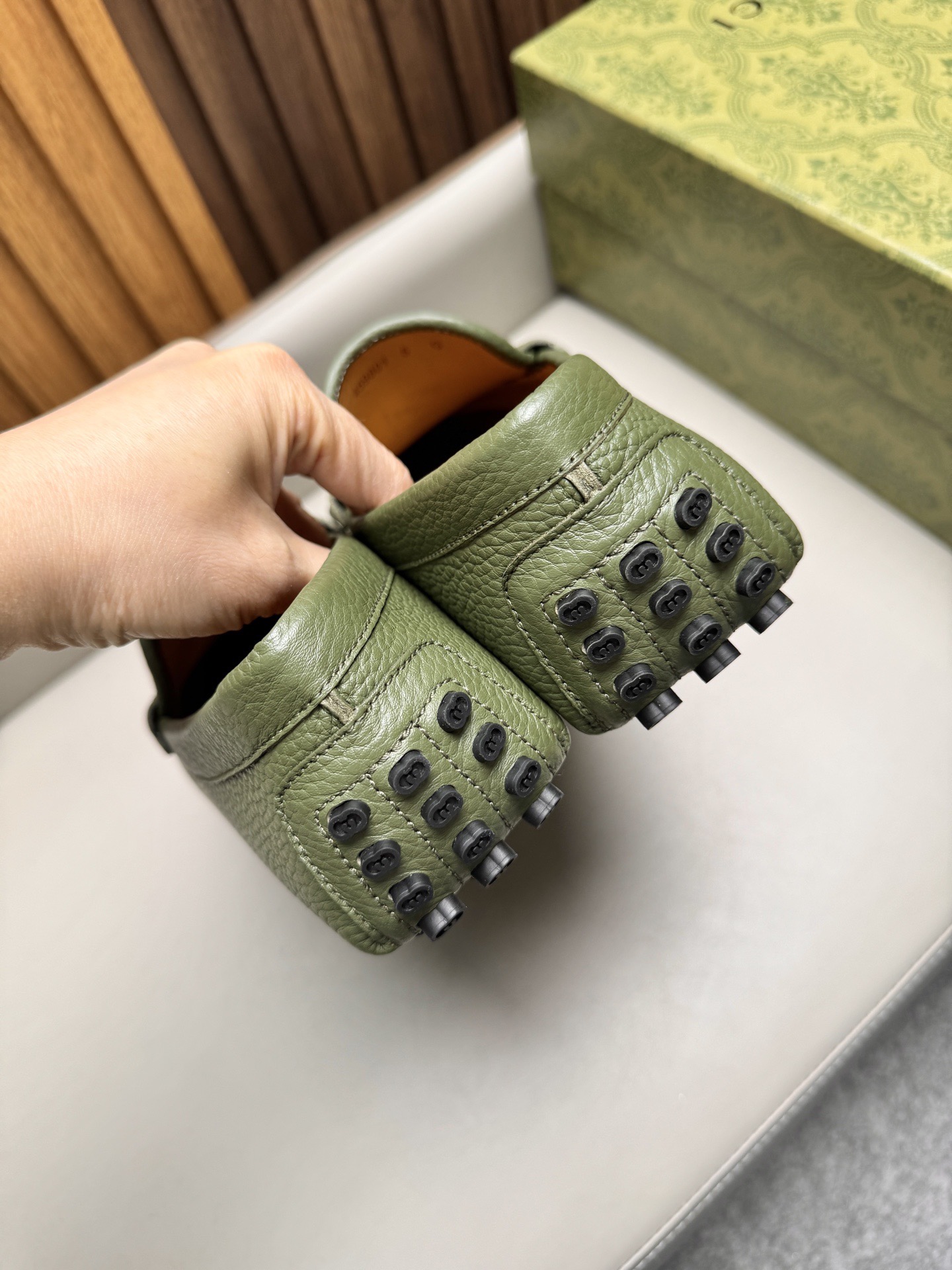 Мокасины мужские в стиле Gucci Driver зеленого цвета