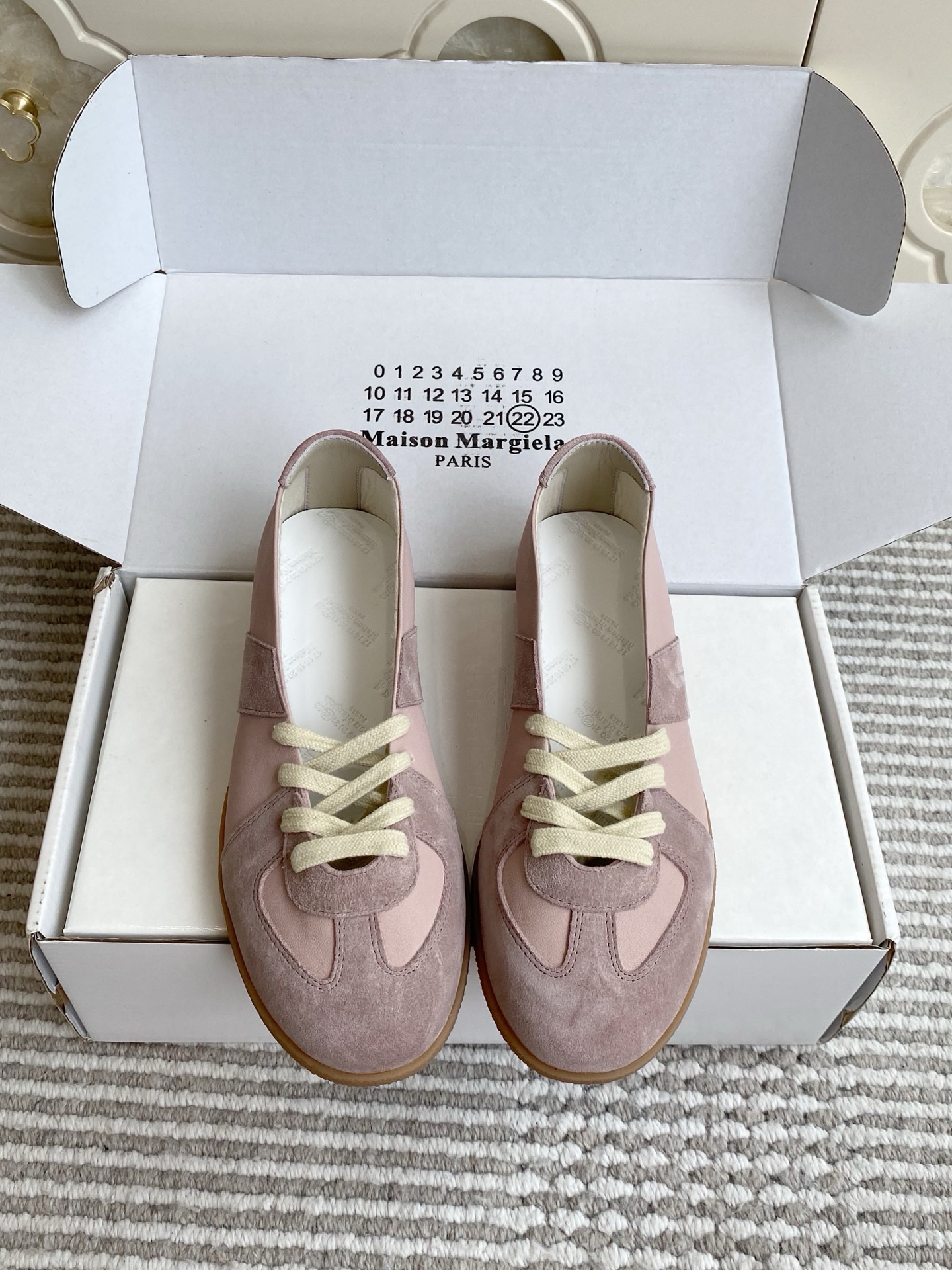 Кроссовки-балетки женские MM6 Maison Margiela розового цвета
