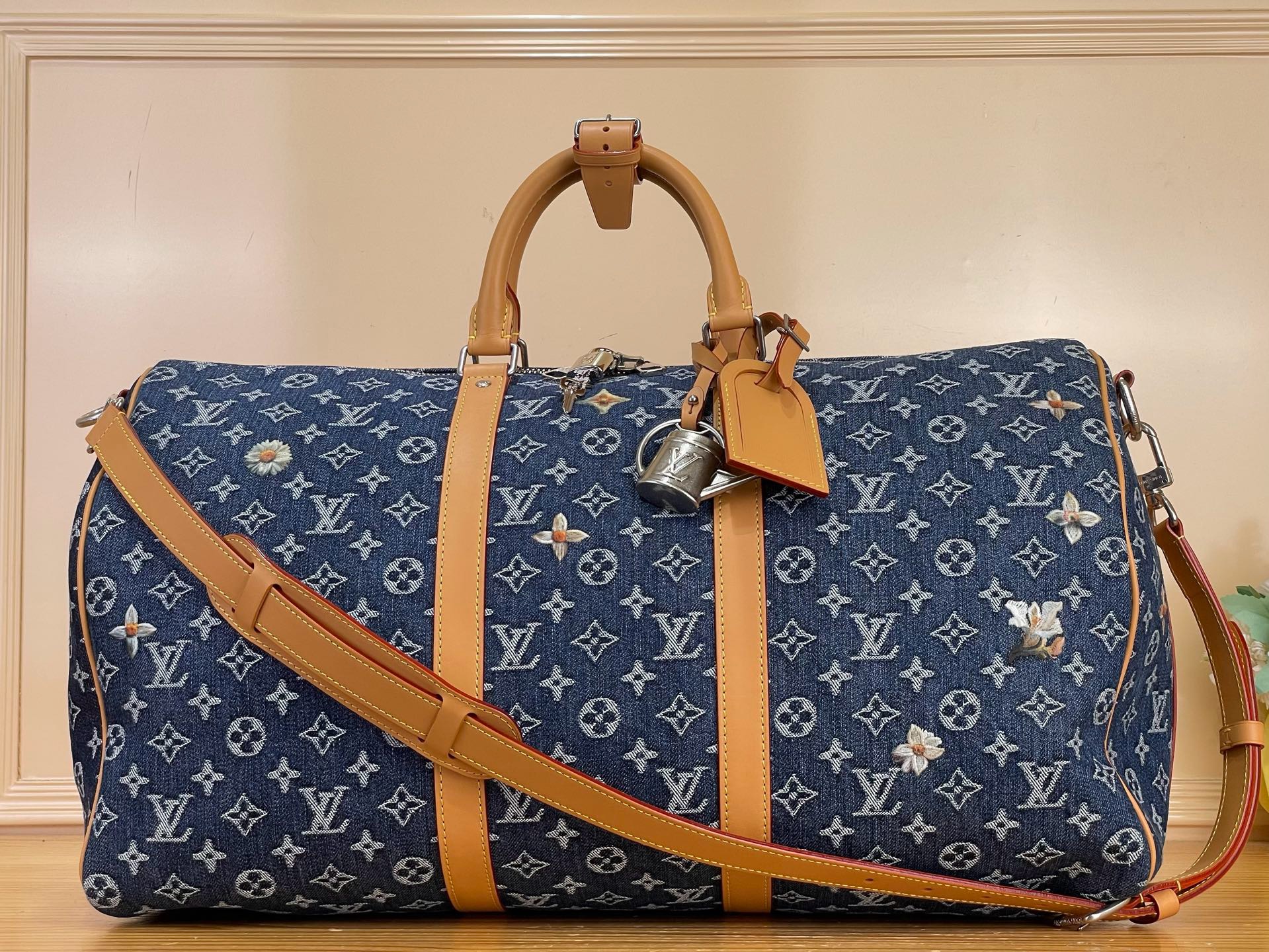  Сумка дорожная мужская Louis Vuitton Keepall Bandoulière 50 синего цвета